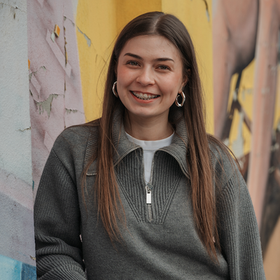 Portrait photo of Jule Unterbusch.